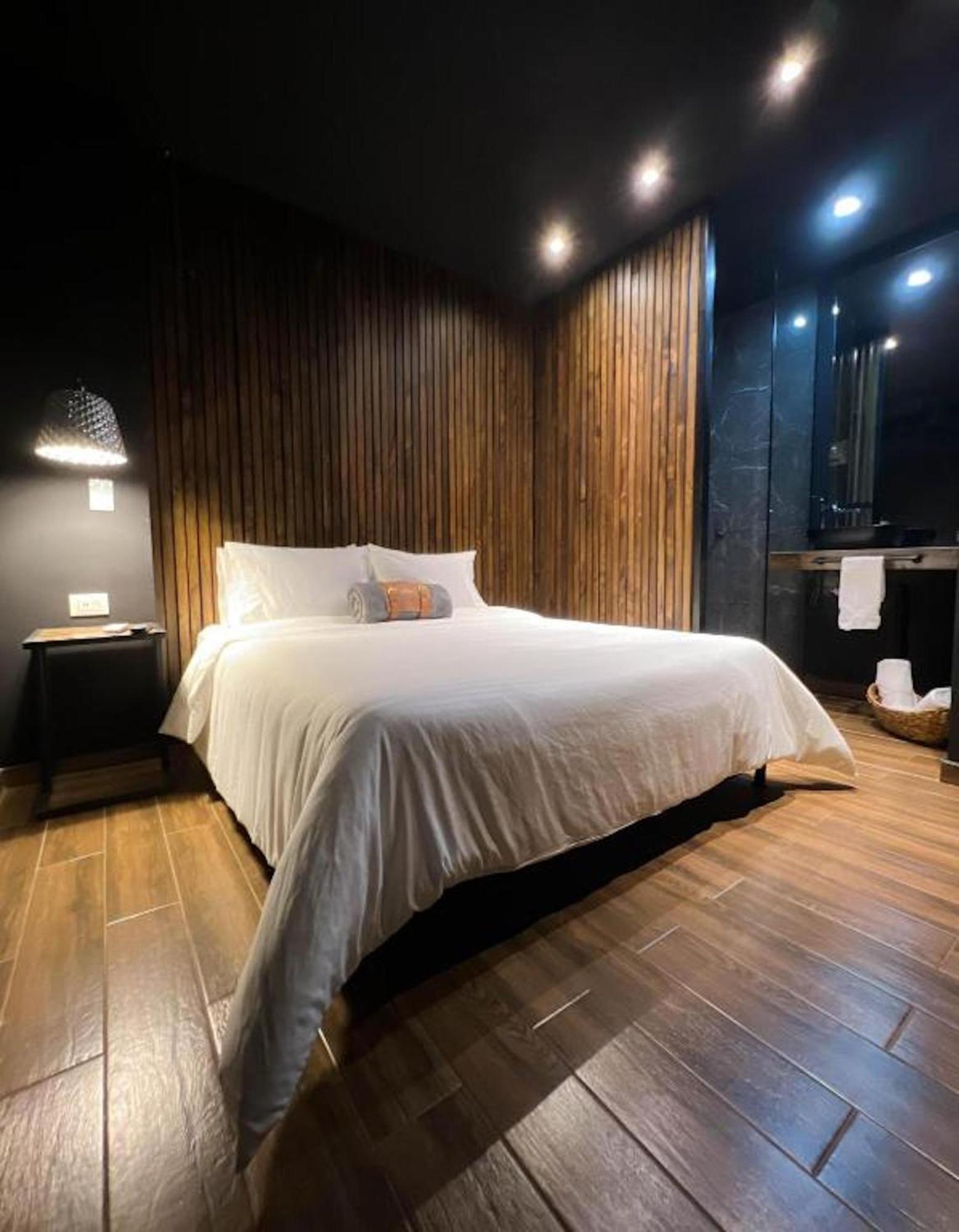 Hotel Lleras Medellin Ngoại thất bức ảnh
